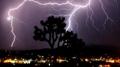 Pensilvanya ve Ohio'da şiddetli fırtına nedeniyle can kayıpları ve elektrik