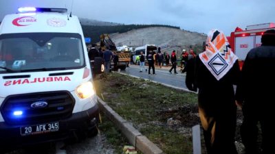 Tavas'ta tekstil işçilerini taşıyan minibüsün kaza yapmasıyla ilgili detaylar ve