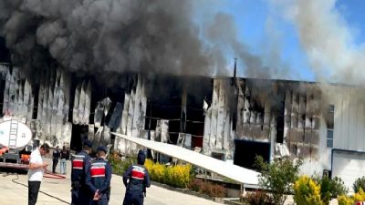 Tekirdağ Çerkezköy'de çıkan fabrika yangınıyla ilgili detaylar, korku ve endişe