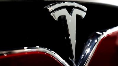 Tesla'nın İngiltere satışları Nisan'da düştü. Pazar analizi ve trendler ile