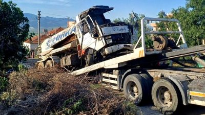 Turgutlu'da iş makinesi kazası: fren patlaması ve yan yatma olayının