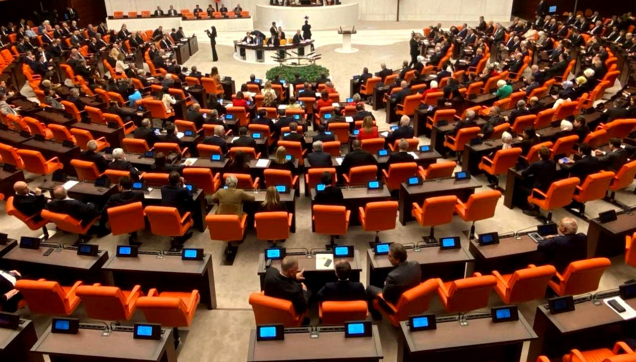 Türkiye Büyük Millet Meclisi'nde onaylanan kanun teklifleri ve öne çıkan