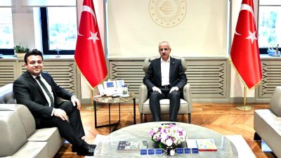 Ulaştırma ve Altyapı Bakanı Abdulkadir Uraloğlu ile TikTok temsilcileri arasında