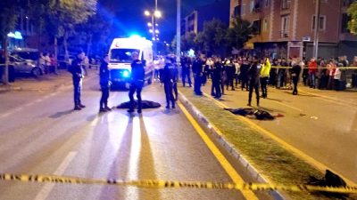 Yenimahalle Servetiye Caddesi'nde meydana gelen kazada anne ve kızına otomobil