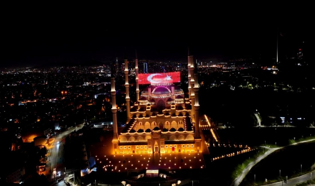 15 Temmuz Demokrasi ve Şehitler Günü anma programlarıyla milli birlik