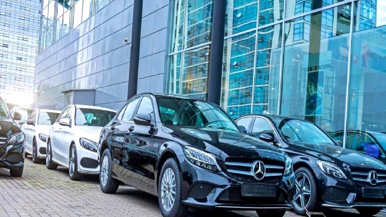 ABD-AB ticaret anlaşması otomotiv hisselerini uçurdu! Detaylar, sektördeki etkileri ve
