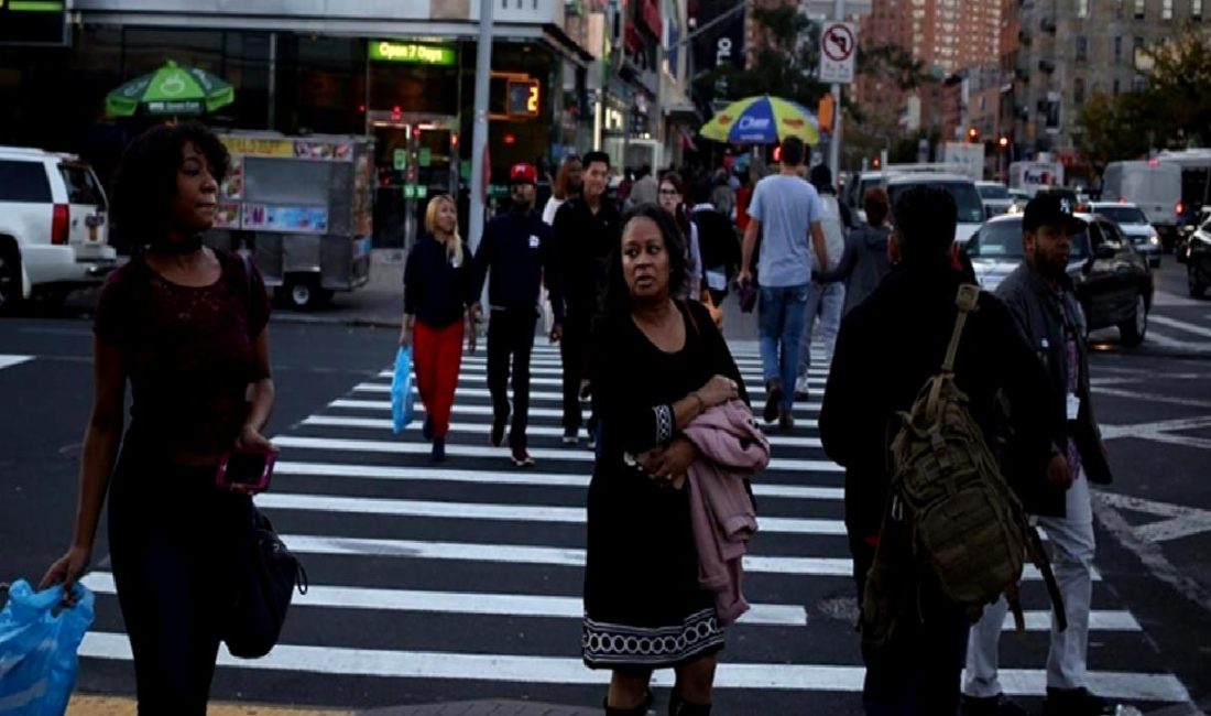ABD’de açık iş sayısı beklentilerin altında kaldı ABD'de açık iş sayısı beklentilerin altında kalarak ekonomideki yavaşlamayı işaret