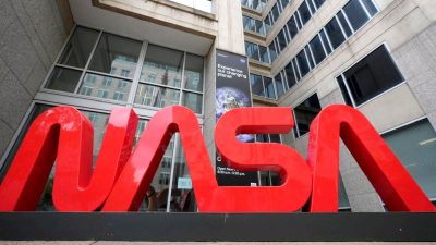 ABD'de NASA'yı etkileyen bütçe kesintileri ve personel azaltma planları hakkında