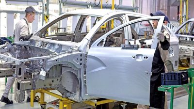Avtovaz üretimini azaltıyor! Rusya'nın önde gelen otomobil üreticisinin kararının sebepleri