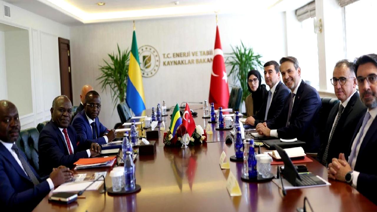 Bakan Bayraktar'ın kritik görüşmeleriyle ilgili son gelişmeler ve detaylar. Hemen