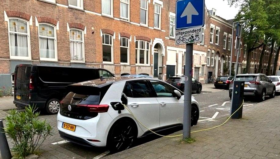 Birleşik Krallık'ta elektrikli araç alımlarını teşvik eden yeni destek programıyla