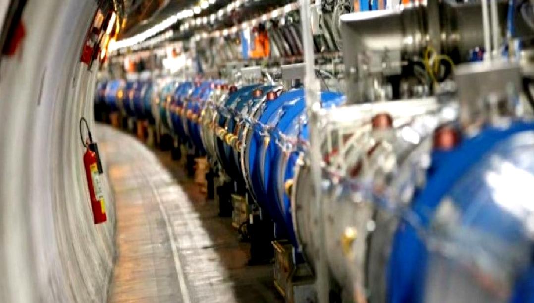 Büyük Patlama ve Madde-Antimadde Asimetrisi Üzerine Güncel Bilimsel Gelişmeler Büyük Patlama ve Madde-Antimadde Asimetrisi hakkında en yeni bilimsel gelişmeleri