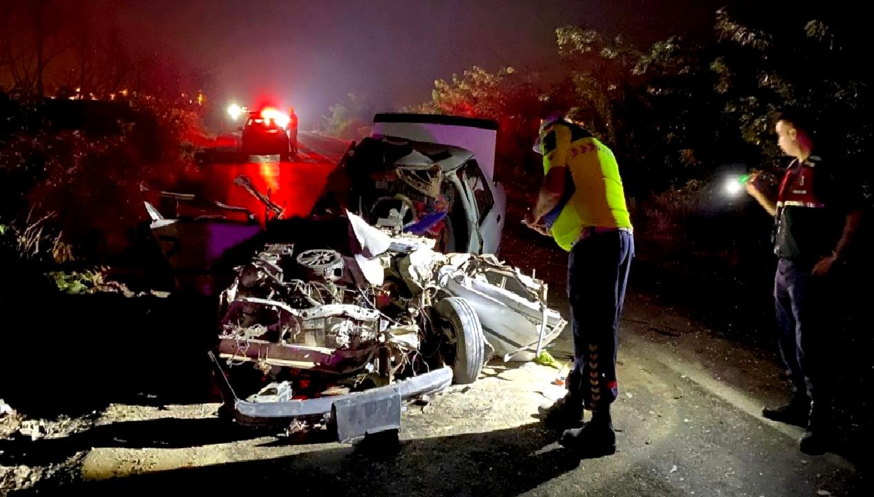 Ceyhan-Kozan Karayolunda Yaşanan Trafik Kazası Ceyhan-Kozan karayolunda meydana gelen trafik kazasının detayları ve son gelişmeler.