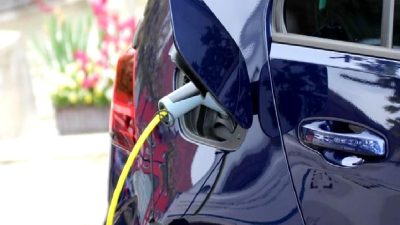 Çin kabinesi, elektrikli araç sektöründeki rekabeti düzenlemek ve sürdürülebilir büyümeyi