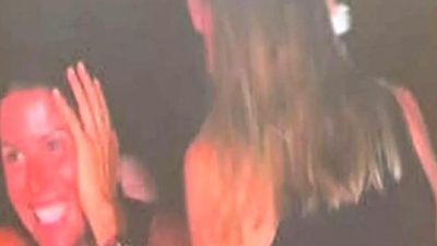 Coldplay konserindeki tartışmalı Kiss Cam olayı ve astronomer skandalını mercek