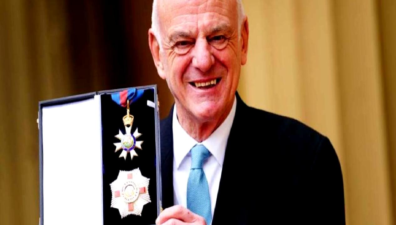 DSÖ'nün Covid-19 temsilcisi David Nabarro'nun hayatını kaybettiği açıklandı. Detayları makalemizde