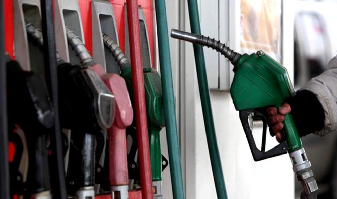 Güncel Akaryakıt Fiyatları ve Piyasa Analizi Güncel akaryakıt fiyatları ve piyasa analizleriyle ilgili en son bilgiler,