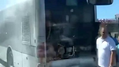 Haramidere Metrobüs Durağında çıkan yangın paniğe neden oldu. Olayla ilgili