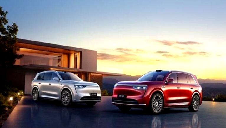 Huawei destekli Aito M8 SUV'nun bataryalı elektrikli versiyonları piyasaya çıkıyor.