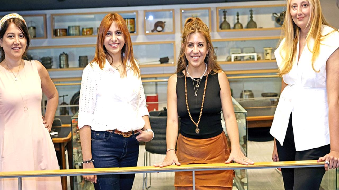 Kadınların finansal ürünlere erişim engellerini kaldırmak için öneriler ve tartışmalar.