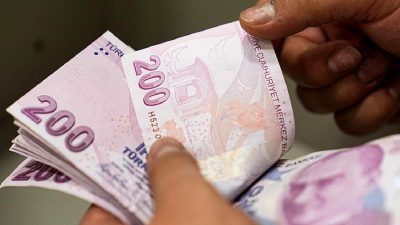 Kamu işçileri toplu sözleşme görüşmelerinde son durum ve tahminleri öğrenin.