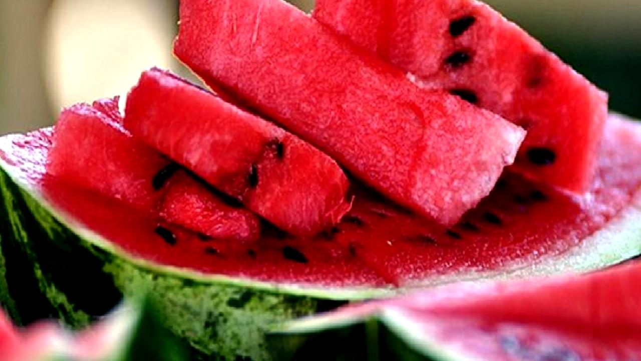 Karpuz tüketiminde hijyenin önemini öğrenin: Temel kurallar, riskler ve sağlıklı