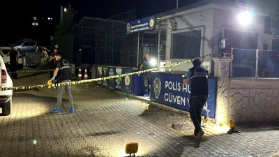 Kartepe'de silahlı çatışmada yaralananlar hastaneye kaldırıldı. Olayla ilgili soruşturma sürüyor.