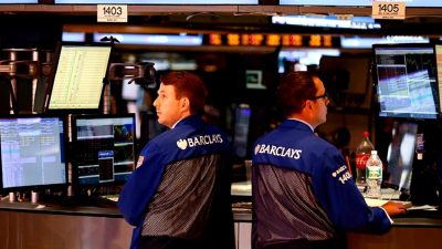 Küresel Piyasalar: Dünya borsalarındaki son gelişmeleri, trendleri ve analizleri keşfedin.