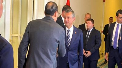 MİT Başkanı İbrahim Kalın, CHP Lideri Özgür Özel'i ziyaret etti.