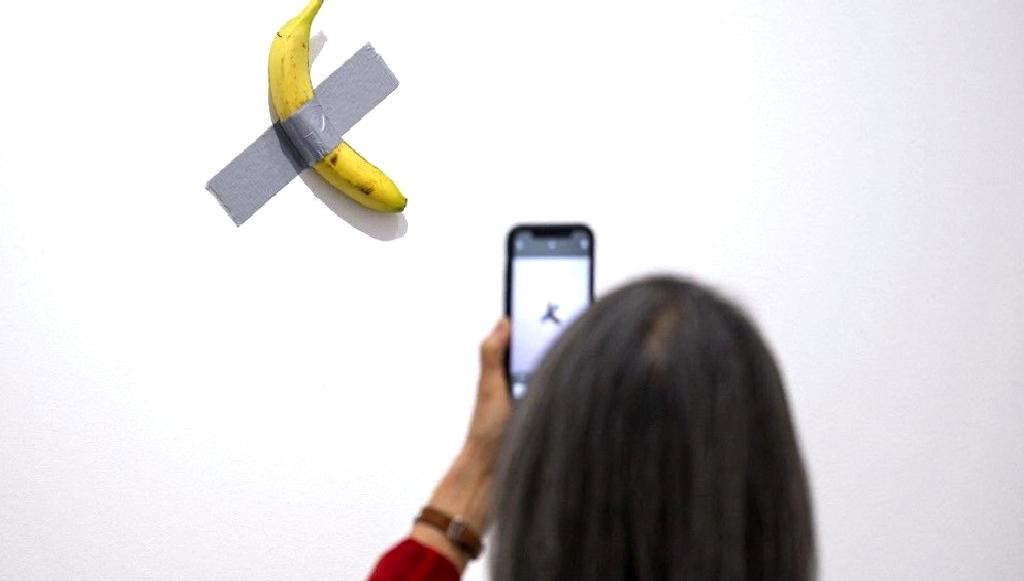 Muzlu sanat eserinin yenilme vakaları ve tepkileri keşfedin. Komik olaylar