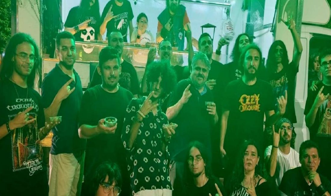 Ozzy Osbourne anısına Adana'da lokma dağıtıldı. Rock efsanesini anma etkinliğinden
