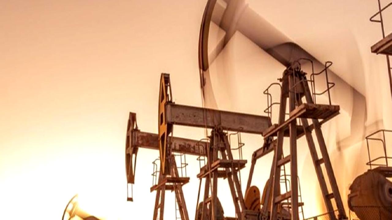 Petrol fiyatları ve küresel gelişmelerin etkilerini keşfedin. Güncel analizler ve