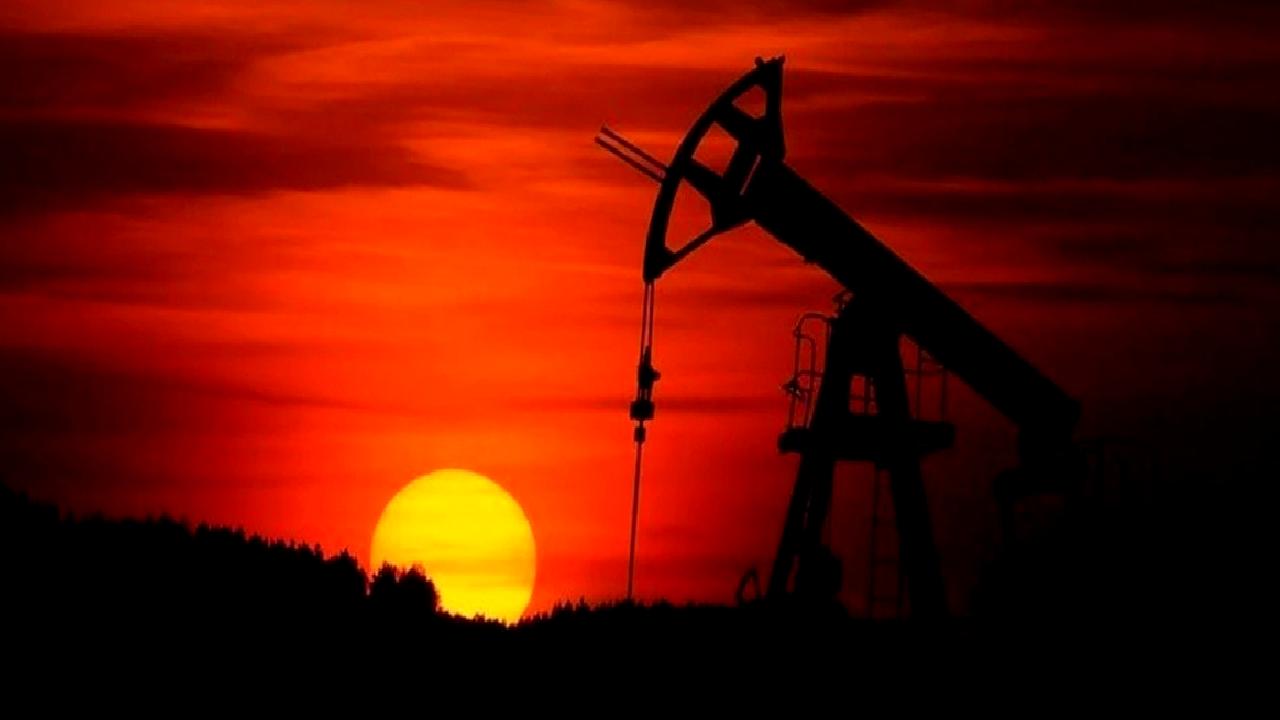 Petrol fiyatlarındaki güncel gelişmeler ve piyasa beklentileri hakkında detaylı bilgi