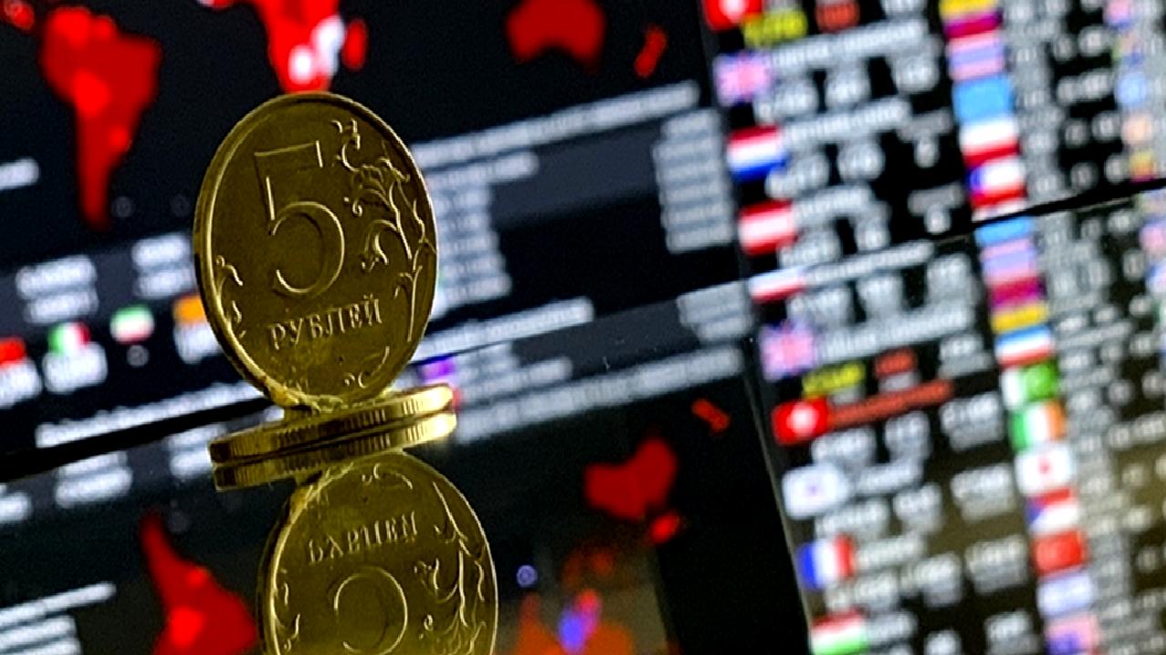 Rus piyasaları Trump etkisiyle sarsıldı! Moskova Borsası düştü, ruble dolar