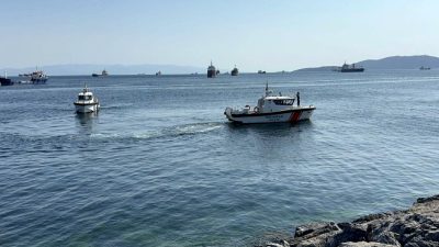 Sahil kenarında genç bir kadın boğulma tehlikesiyle karşı karşıya, kayboldu.