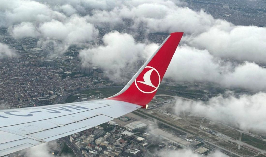 THY uçağında duman alarmı sebebiyle yolcular tahliye edildi. Olayın detayları