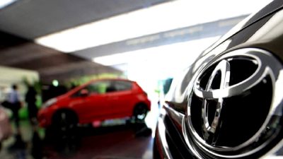 Toyota rekorlar kırıyor! Şirketin satış ve üretimdeki son başarılarını keşfedin.