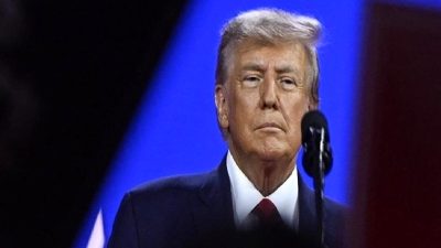 Donald Trump, Wall Street Journal ile yeni bir çatışmaya giriyor.