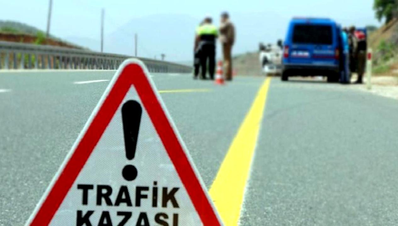 Uzman çavuş trafik kazasında şehit oldu Uzman çavuş trafik kazasında şehit oldu. Detaylar ve son gelişmeler