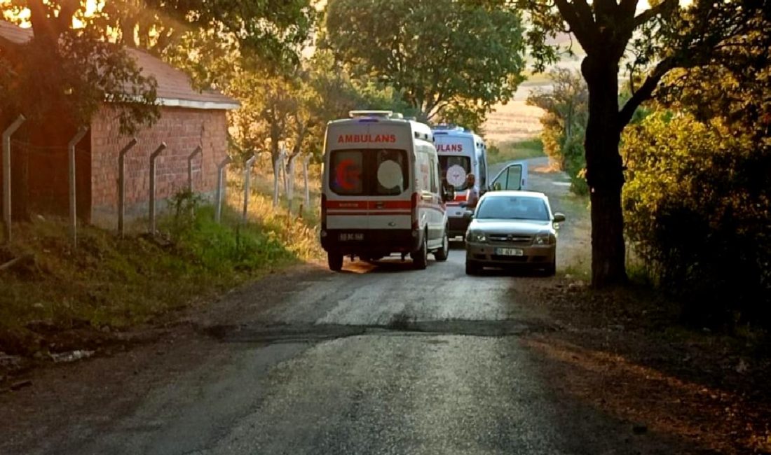 Zile’ye Bağlı Karayun Köyünde Silahlı Kavga ve Yaralanmalar Zile'ye bağlı Karayun Köyünde çıkan silahlı kavgada yaralanmalar gerçekleşti. Olayla